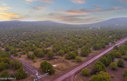 2409 E New Moon Way, Williams, AZ 86046