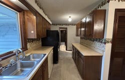 426 Comanche Dr, Holton, KS 66436