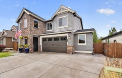 61117 Manhae Loop, Bend, OR 97702