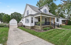 131 4th Street, Breckenridge, MI 48613