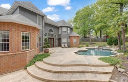 3 Stonegate Cir., Texarkana, TX 75503