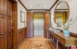 450 N Maple Dr, Beverly Hills, CA 90210