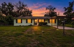 206 NE Sixth St, Trenton, FL 32693