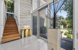 625 Curtiswood Dr, Key Biscayne, FL 33149
