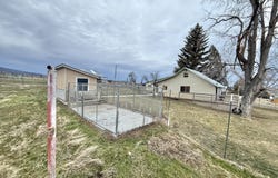 455 W 3RD St, LongCreek, OR 97856