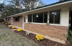 1372 Mike Parra Road, Columbus, MS 39705