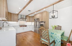 211 S Spalding Dr, Beverly Hills, CA 90212