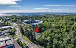 302 E Palm St, Duluth, MN 55811