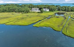 165 Wings Neck Road, Pocasset, MA 02559