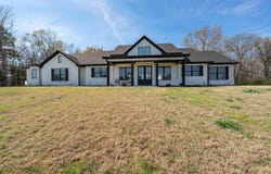 192 Cr 4707, Troup, TX 75789