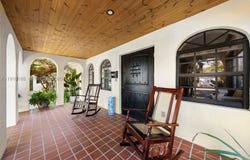 1650 SW 16th St, Miami, FL 33145