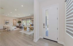 195 Stellar, Irvine, CA 92618