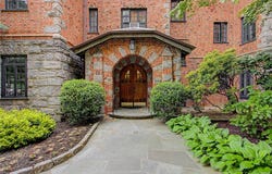 45 W Pondfield Road, Bronxville, NY 10708