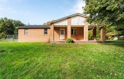 141 State Route 225, Atwater, OH 44201