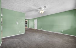 221 Ivanhoe Way, Bloomington, IL 61701