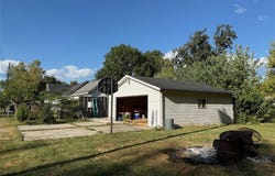 623 W 2nd Street, St Elmo, IL 62458