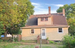 812 Maple Avenue E, Mora, MN 55051