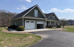 800 Smiths Grove Road, Burkesville, KY 42717