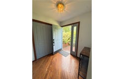 293 Spring Run Rd, Crescent, PA 15046
