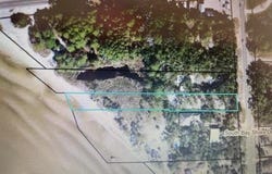 19 S Bay Shore Dr, Eastpoint, FL 32328