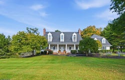 6 Wedgewood Dr, Clinton Twp., NJ 08801-3351