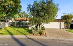 3187 E BERRIDGE Lane, Phoenix, AZ 85016