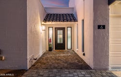 6 E PIPING ROCK Road, Phoenix, AZ 85022