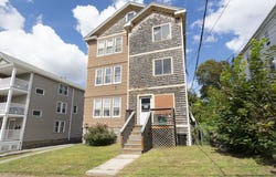 14 Ericsson St, Worcester, MA 01606