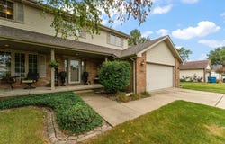 160 Deertrail Drive, Dyer, IN 46311