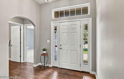 322 Rockcrest View Ct, Louisville, KY 40245