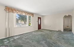 7 PIERCE Road, ASTON, PA 19014