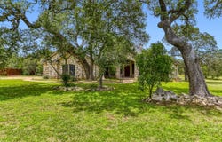 330 Humphrey Dr, Buda, TX 78610
