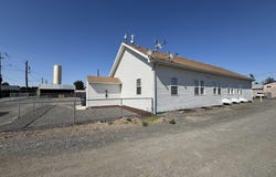 4140 Harrah Rd, Harrah, WA 98933