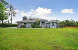 16395 E HIALEAH Drive E, The Acreage, FL 33470