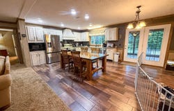 10739 W 7th St, Texarkana, TX 75501