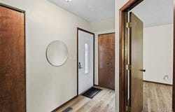 21 Parkridge, Belleville, IL 62226