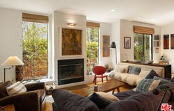 2005 Walnut Ave, Venice, CA 90291