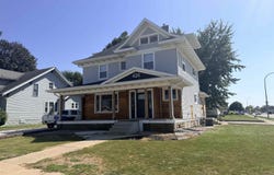 426 1ST ST SW, LeMars, IA 51031