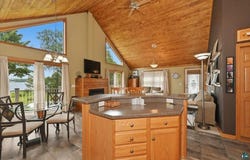 8162 S Dowling Lk Rd W, Superior, WI 54880