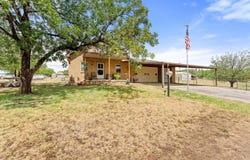 222 Sunfish Avenue, Howardwick, TX 79226