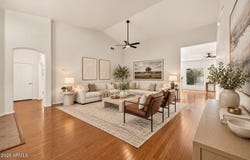 89 E ELGIN Street, Gilbert, AZ 85295