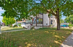 330 E IRVING Avenue, OSHKOSH, WI 54901