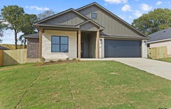 16514 Crossing Circle, Lindale, TX 75771