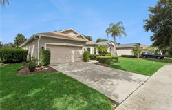 5018 TEMPIC Drive, MOUNT DORA, FL 32757