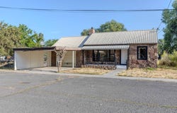 242 E Madison St, Burns, OR 97720