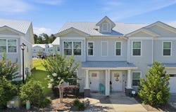 284 Date Palm Lane, Freeport, FL 32439