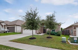 689 Leadtree Loop, Buda, TX 78610
