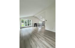 32 Dorchester Road, Ronkonkoma, NY 11779