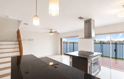 2561 W 60th Pl, Hialeah, FL 33016