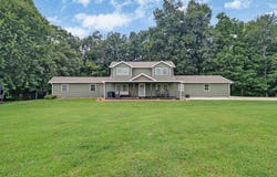 2014 Double Top Road, Jamestown, TN 38556